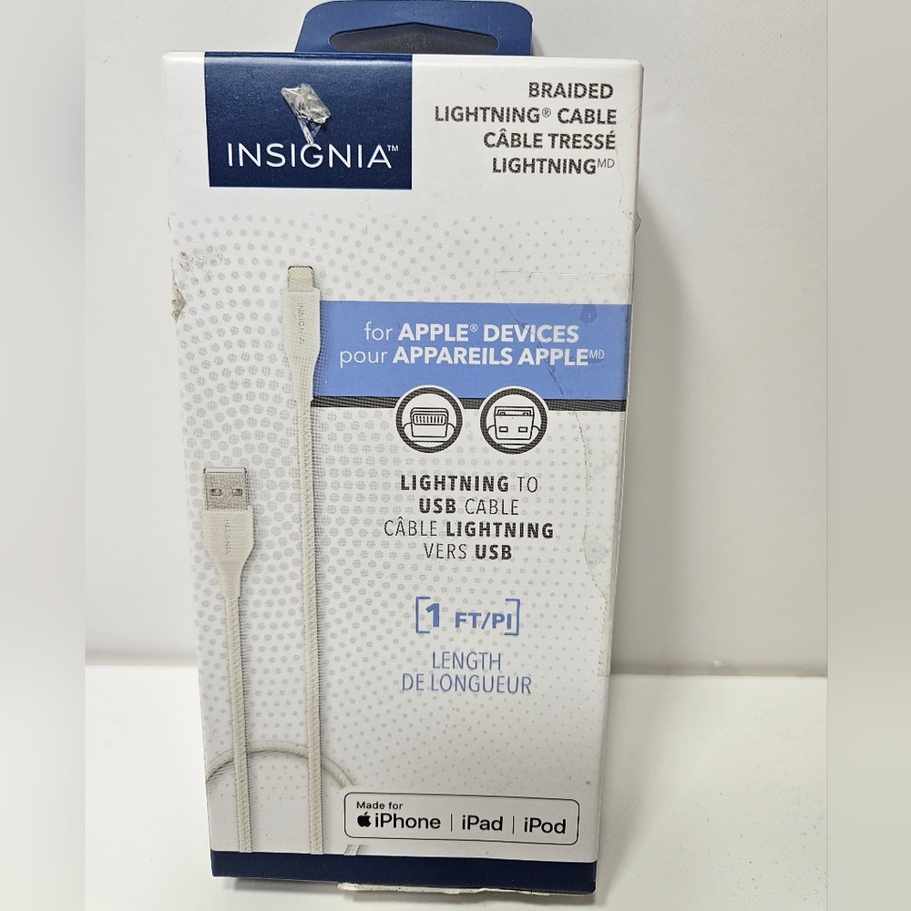 Insignia Apple MFi Certified 0.3m (1 ft.) Braided Lightning to USB-A Cable